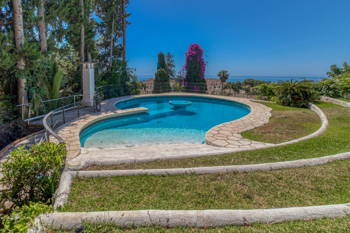 Villa for sale in Benalmádena, Málaga, Spain