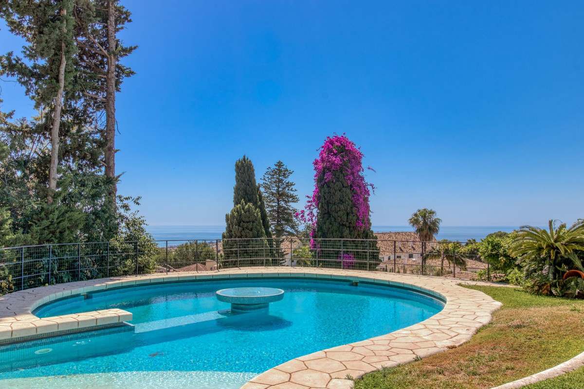 Villa for sale in Benalmádena, Málaga, Spain