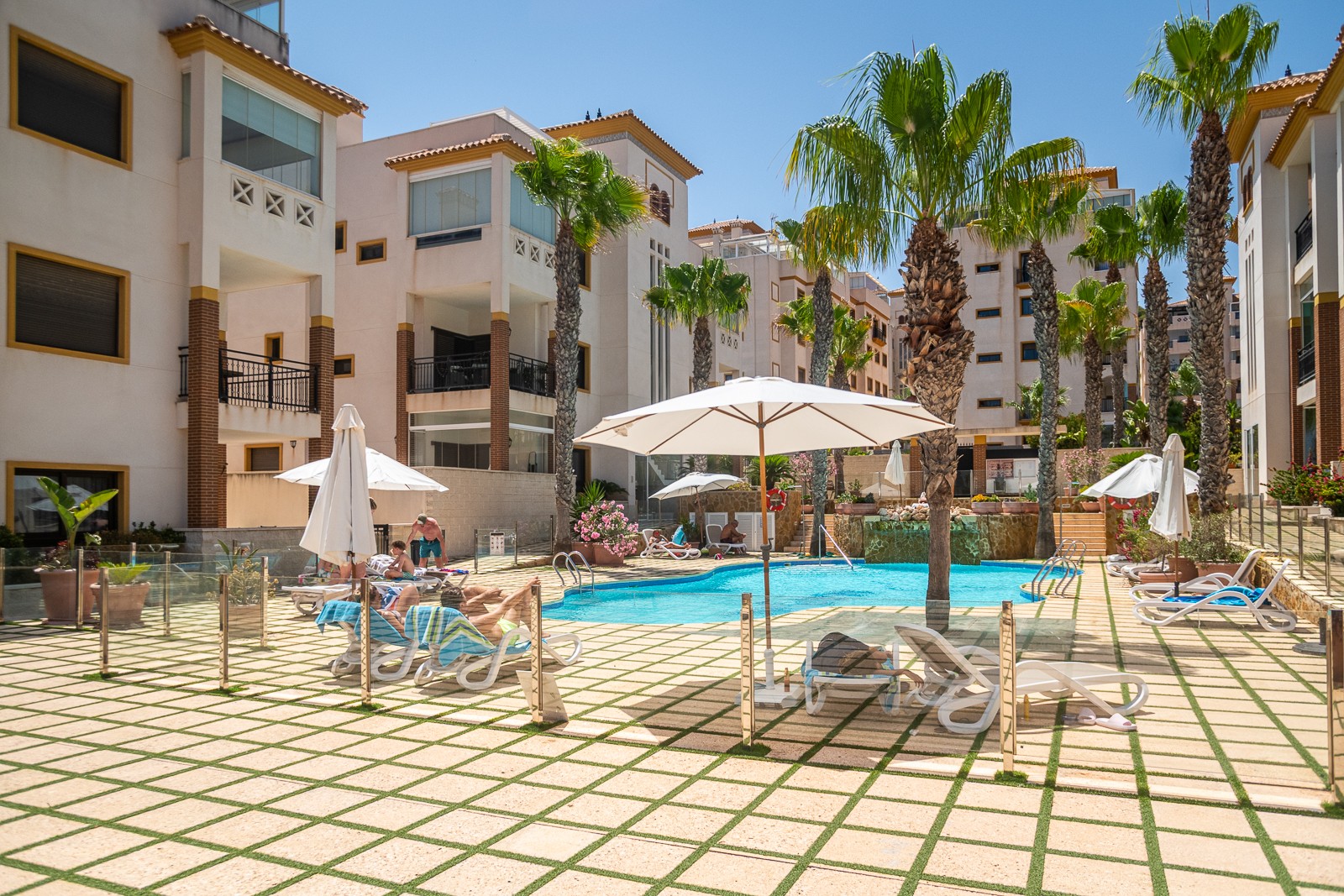Apartment for sale in Guardamar Del Segura, Alicante, Spain