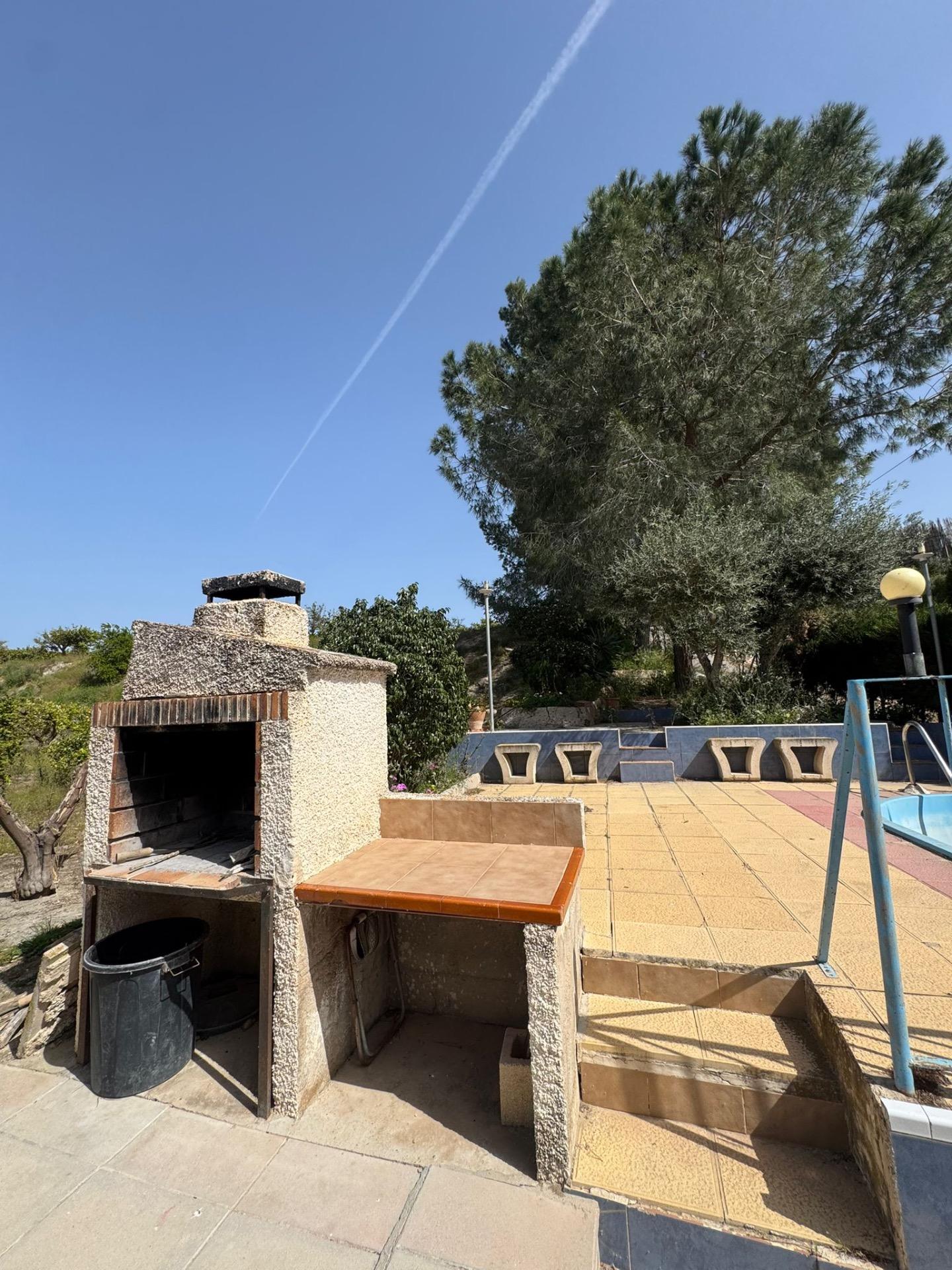Finca en venta en Orihuela