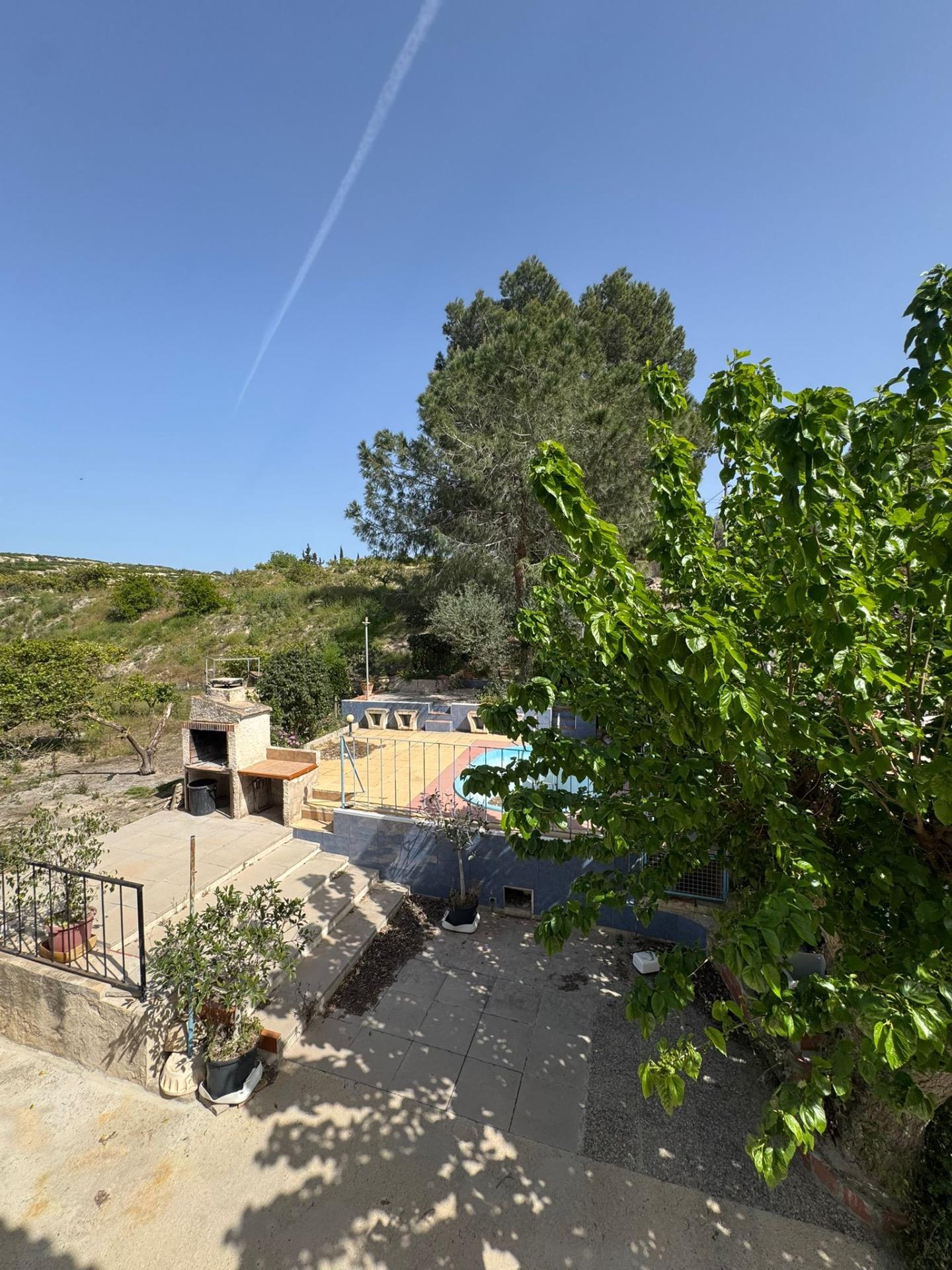 Finca en venta en Orihuela