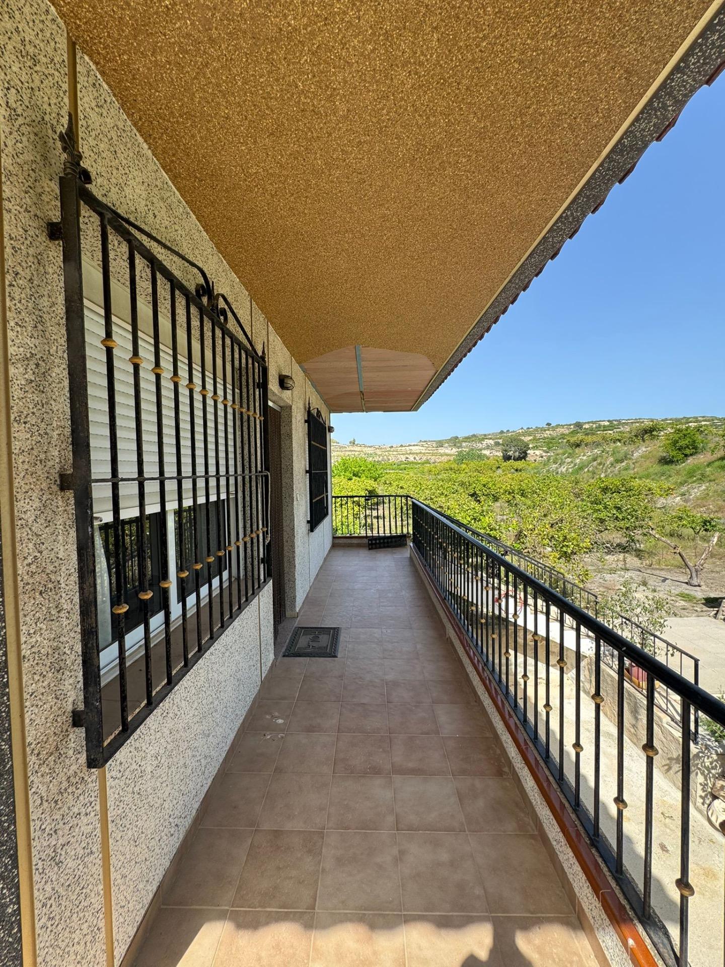 Finca en venta en Orihuela