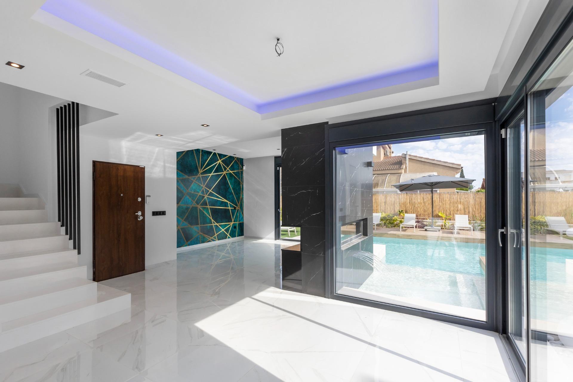 Villa for sale in Torrevieja, Alicante, Spain