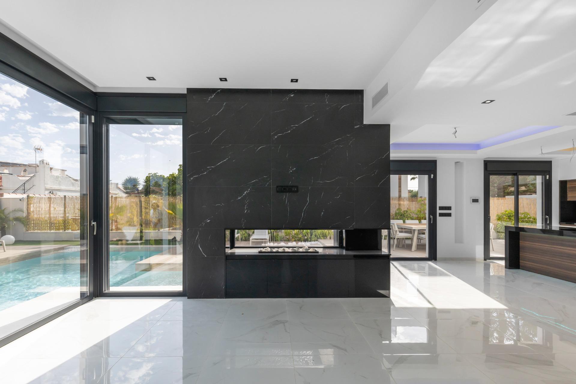 Villa for sale in Torrevieja, Alicante, Spain