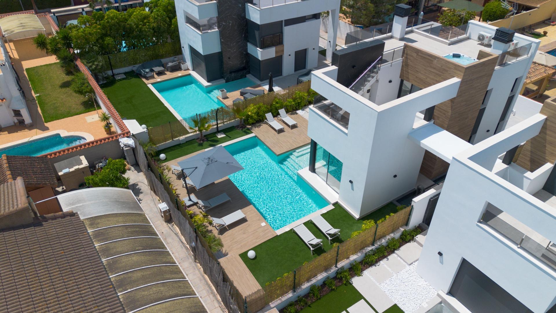 Villa for sale in Torrevieja, Alicante, Spain