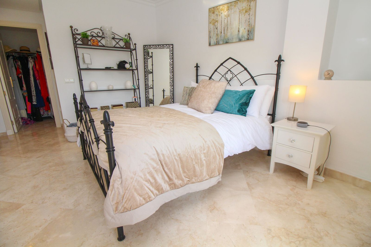 Apartment for sale in La Mairena, Málaga, Spain