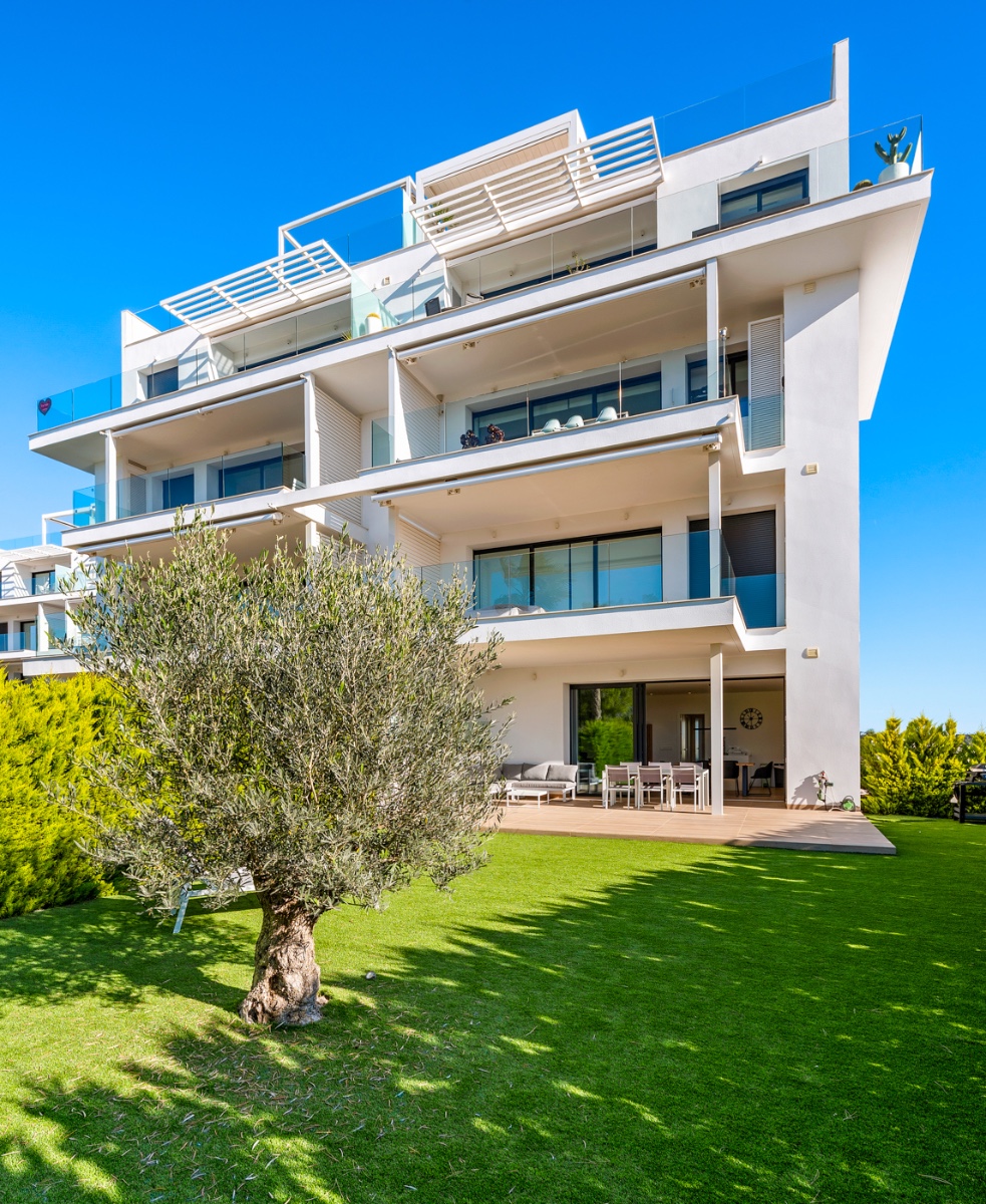 Penthouse for sale in Las Colinas Golf, Alicante, Spain