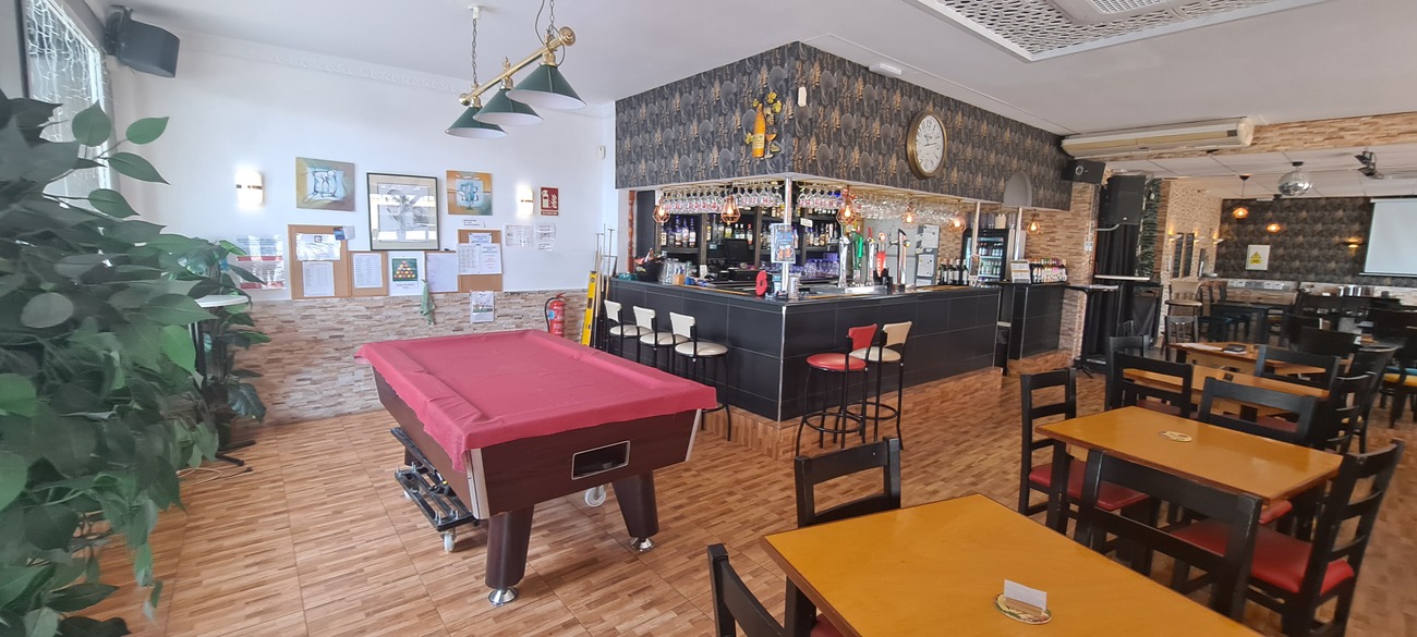Commercial unit for sale in Villamartin, Alicante, Spain