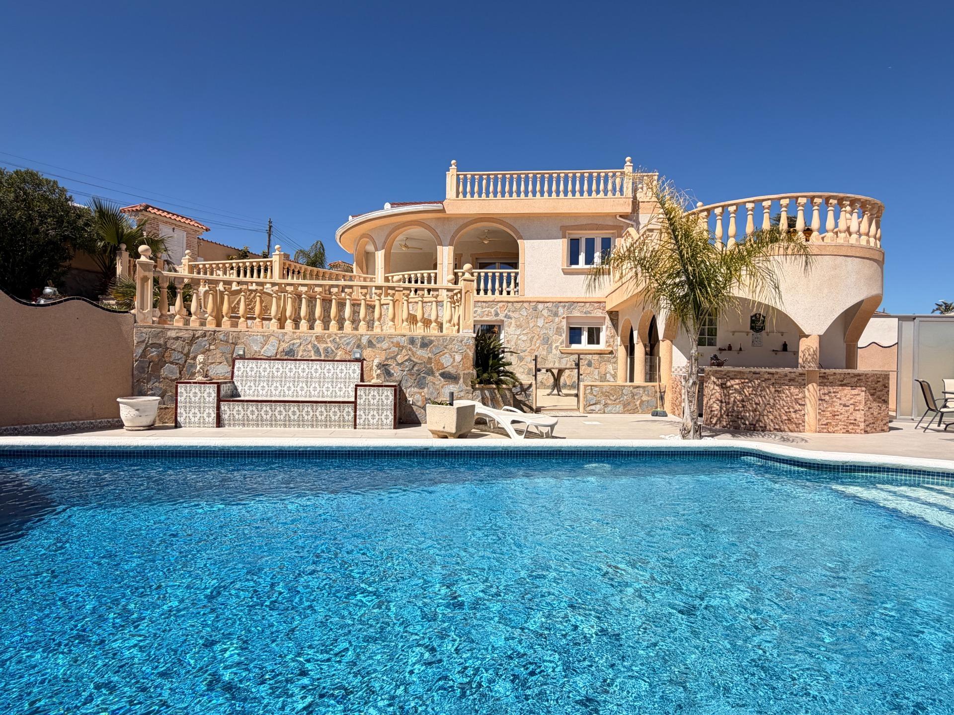 Villa for sale in Ciudad Quesada, Alicante, Spain