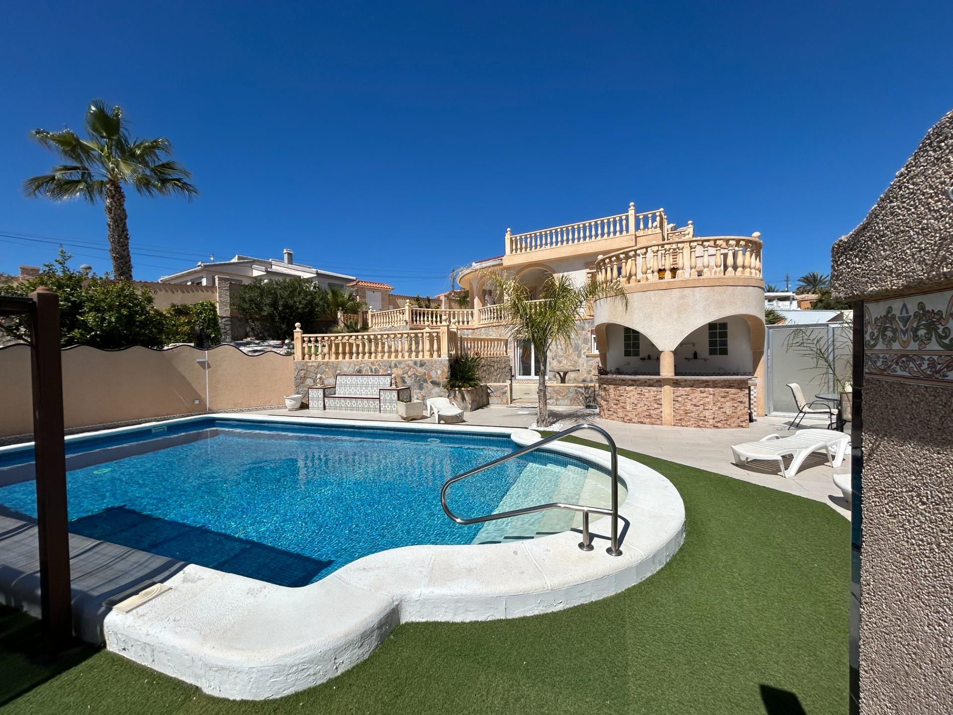 Villa for sale in Ciudad Quesada, Alicante, Spain