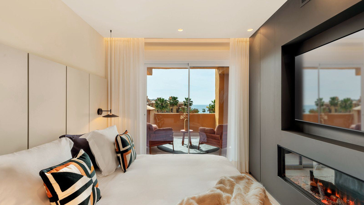 Apartment for sale in New Golden Mile, Málaga, Spain