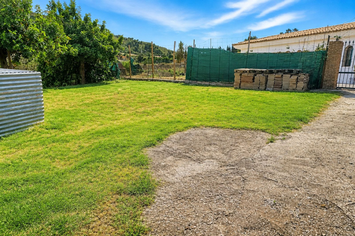 Finca for sale in Estepona, Málaga, Spain