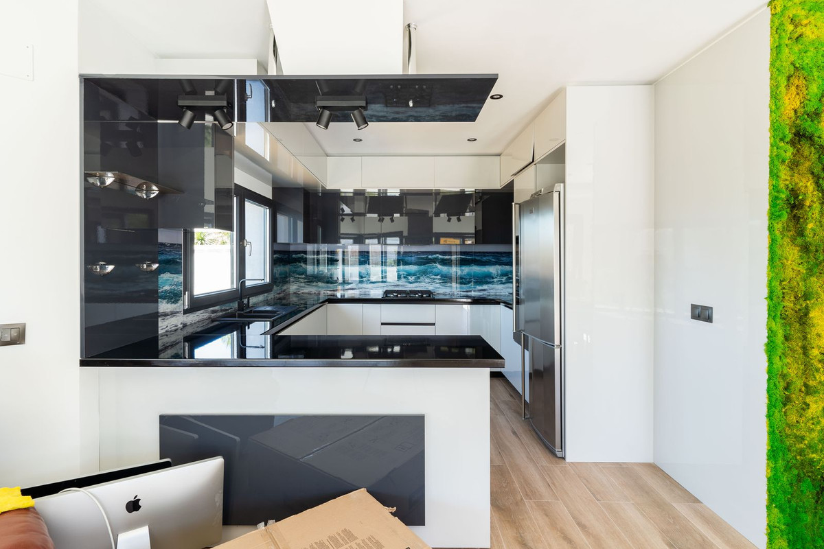 Villa for sale in Estepona, Málaga, Spain