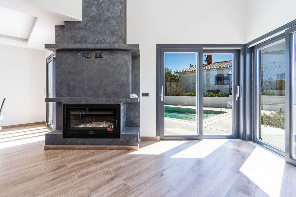 Villa for sale in Estepona, Málaga, Spain