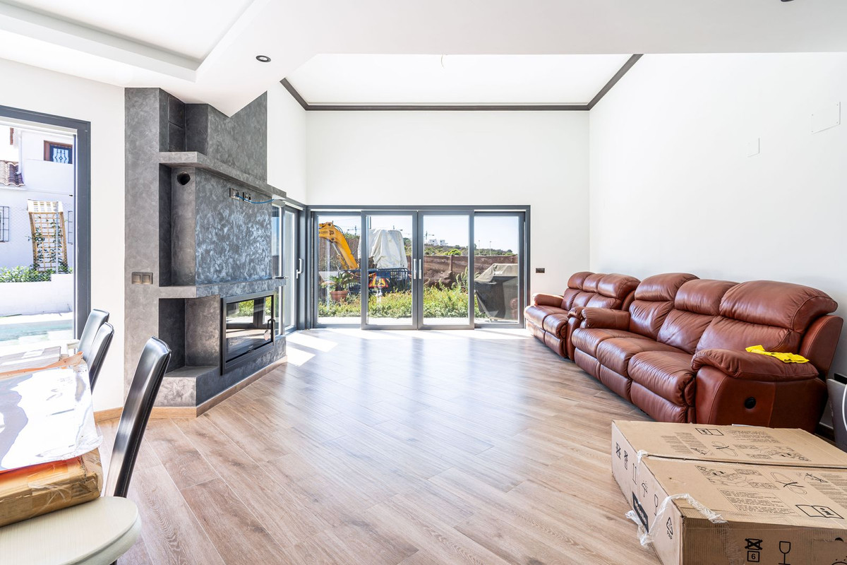 Villa for sale in Estepona, Málaga, Spain