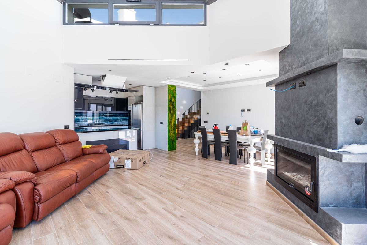 Villa for sale in Estepona, Málaga, Spain