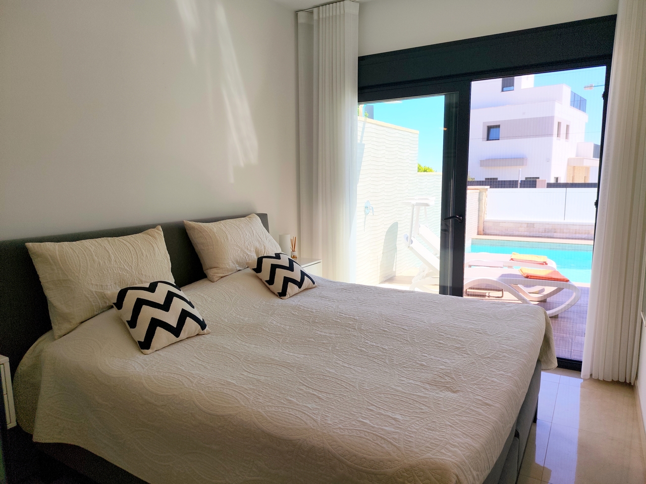 Villa for sale in San Miguel De Salinas, Alicante, Spain