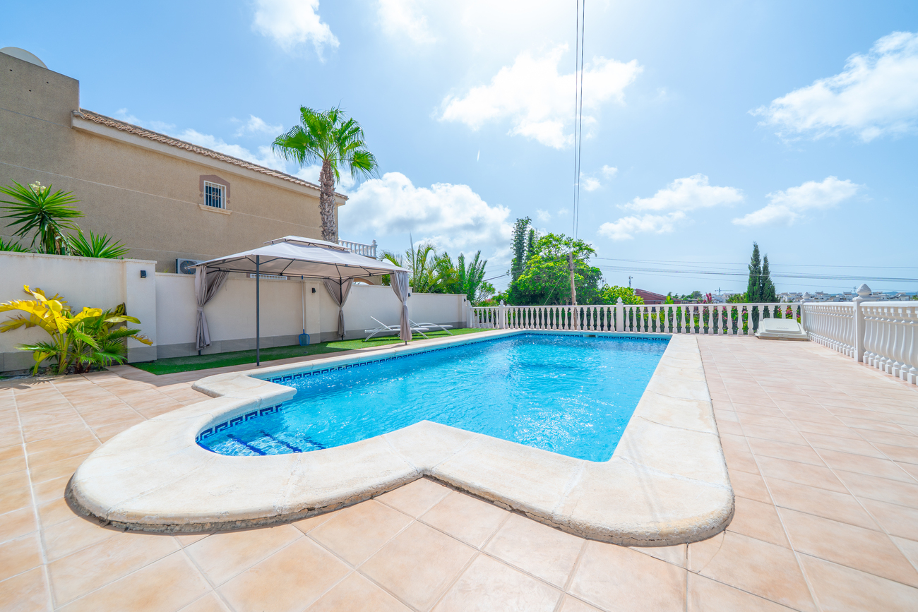 Villa en venta en Torrevieja