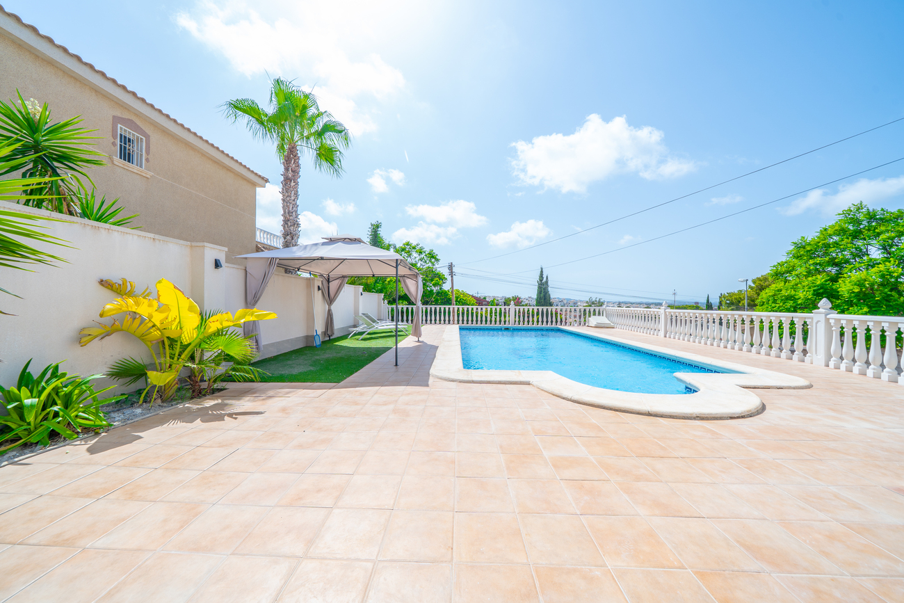 Villa en venta en Torrevieja