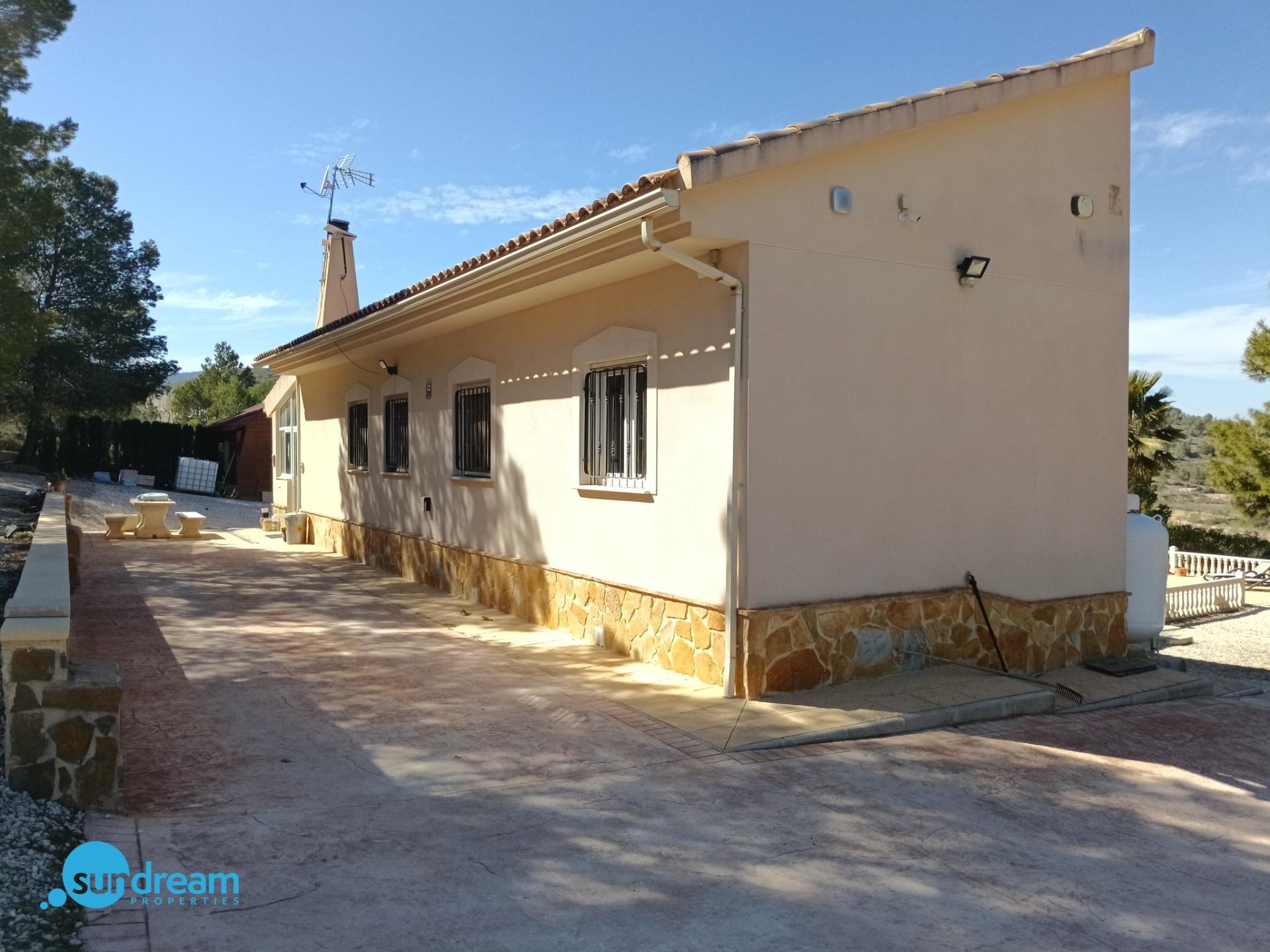 Villa en venta en Abanilla
