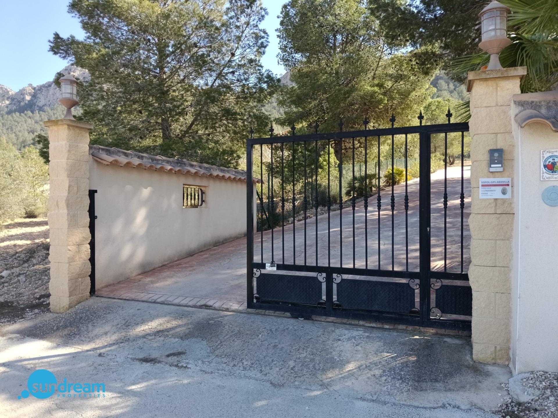 Villa en venta en Abanilla