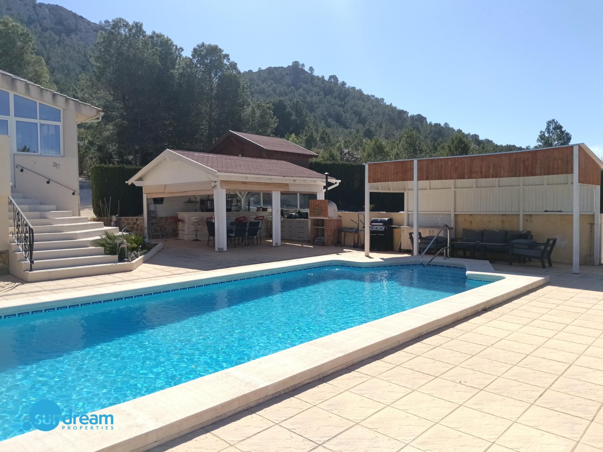 Villa en venta en Abanilla