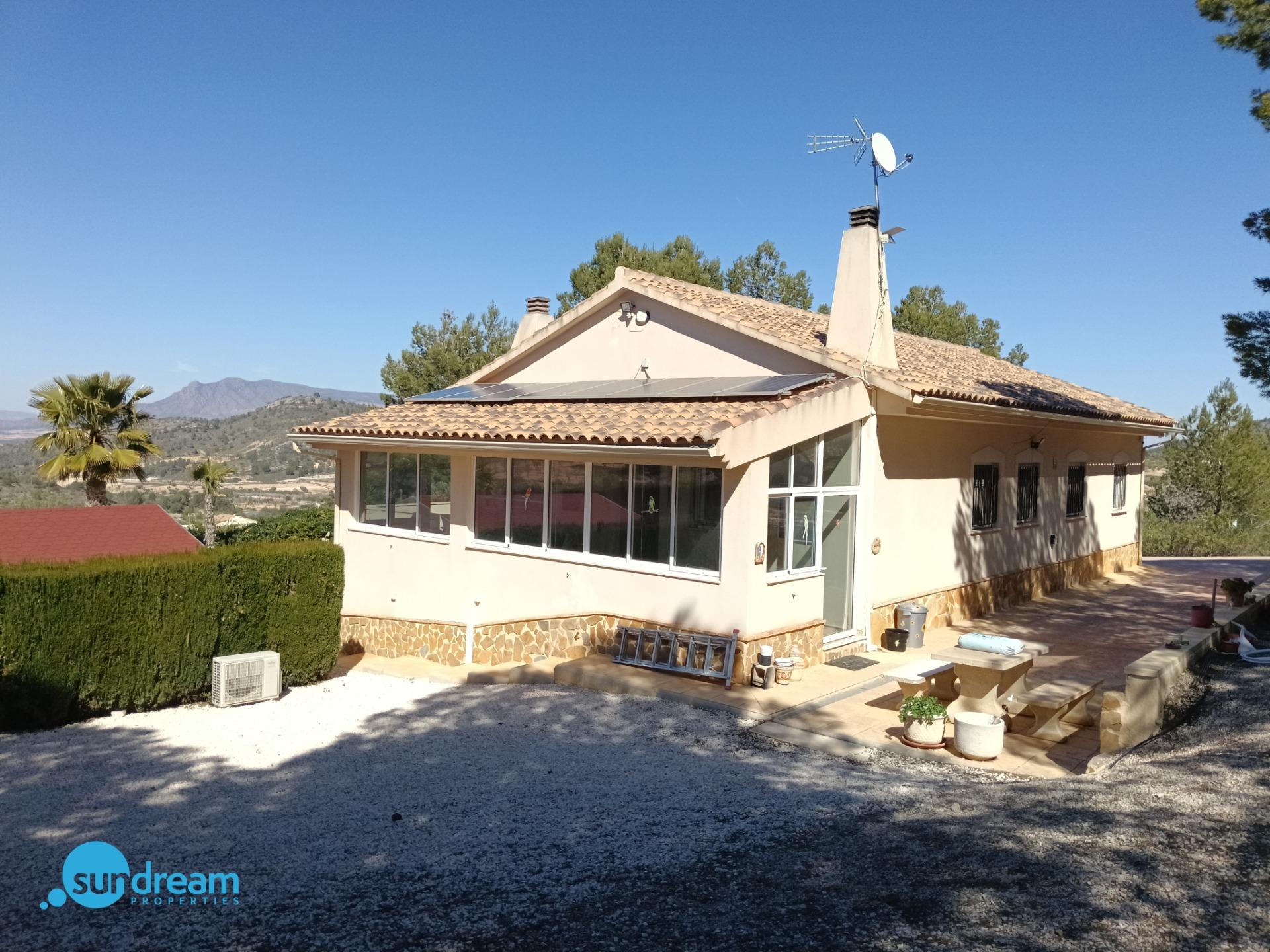 Villa en venta en Abanilla