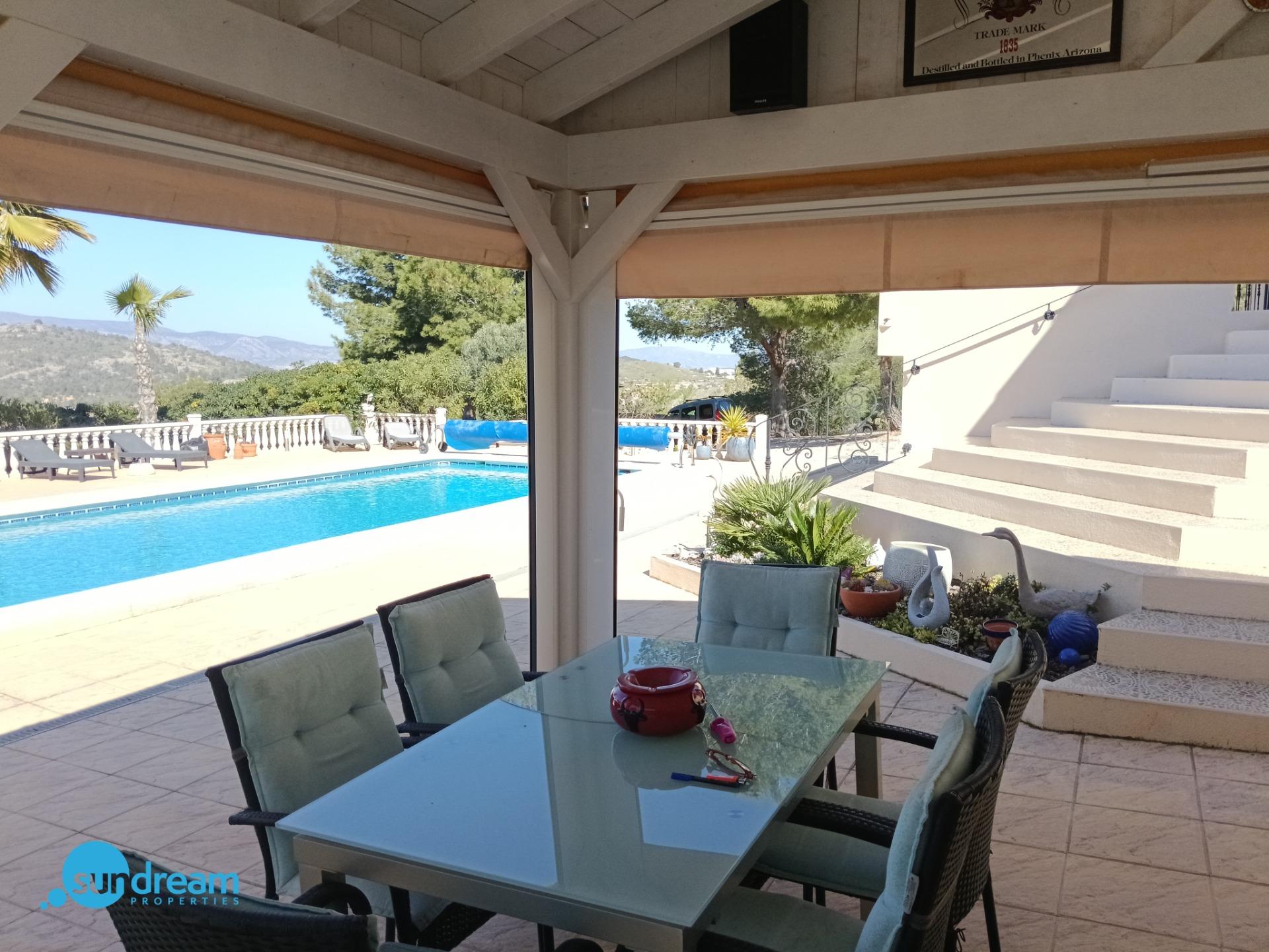 Villa en venta en Abanilla
