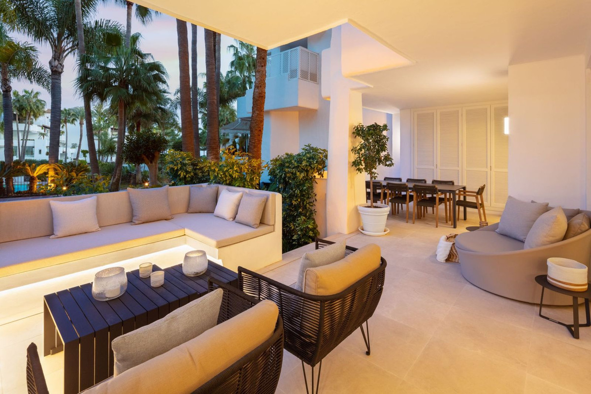 Apartment for sale in Golden Mile, Málaga, Spain