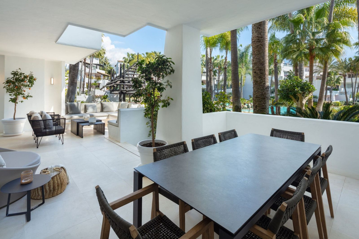 Apartment for sale in Golden Mile, Málaga, Spain