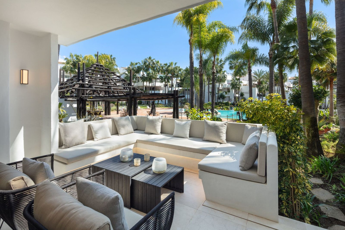 Apartment for sale in Golden Mile, Málaga, Spain