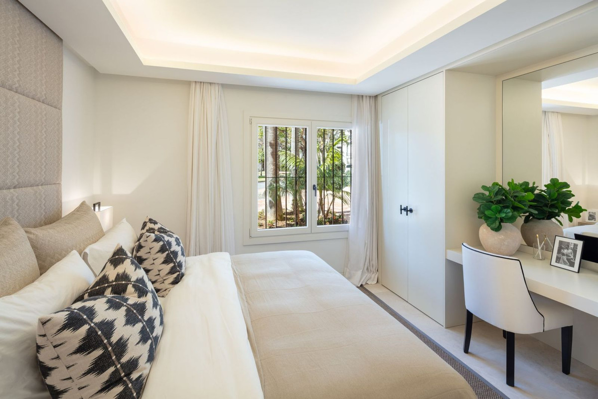 Apartment for sale in Golden Mile, Málaga, Spain