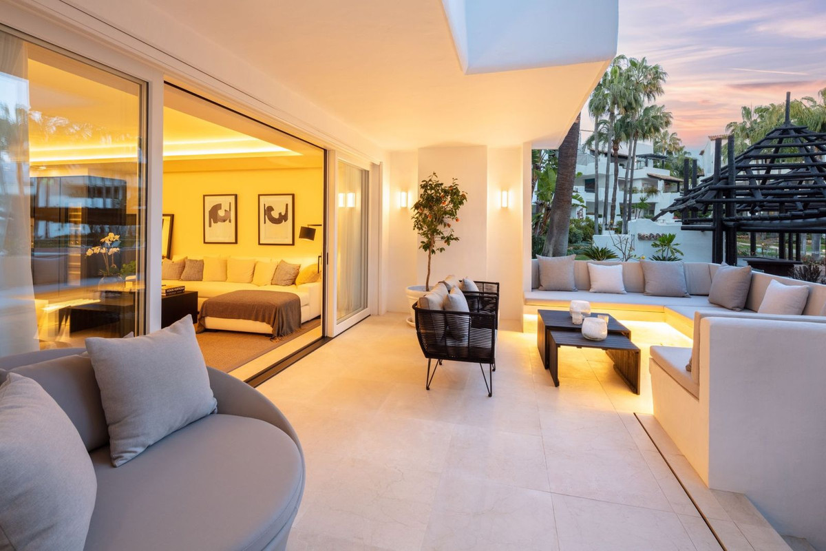 Apartment for sale in Golden Mile, Málaga, Spain
