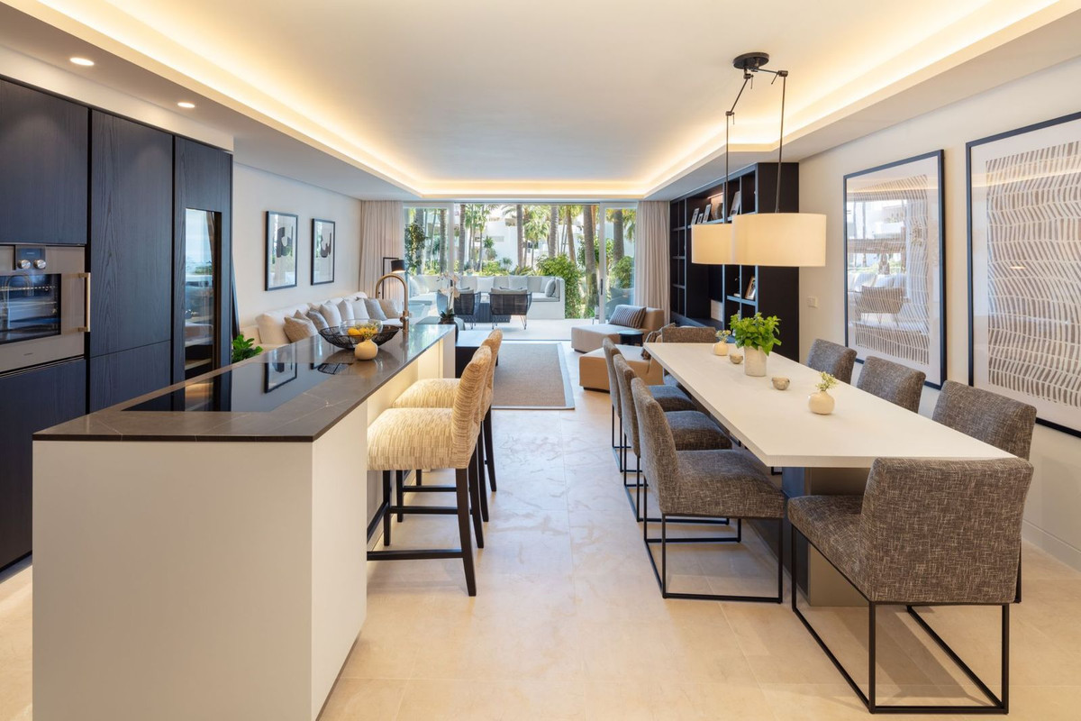 Apartment for sale in Golden Mile, Málaga, Spain
