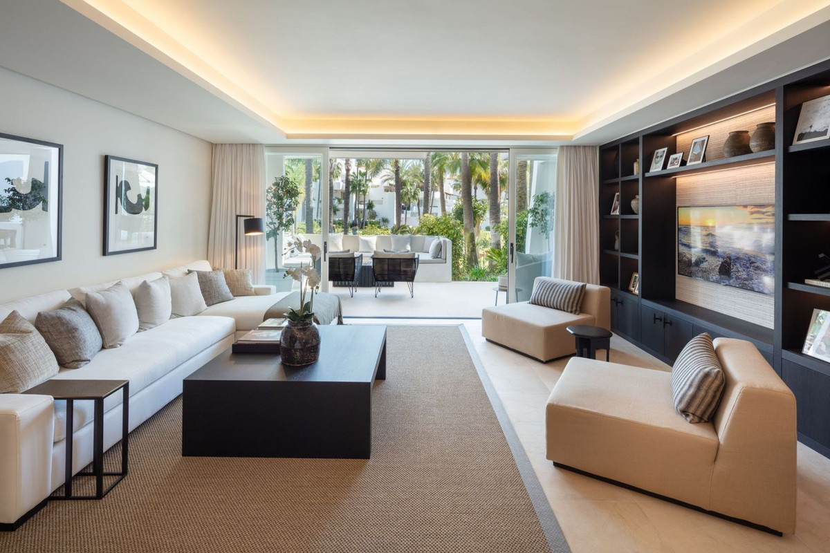 Apartment for sale in Golden Mile, Málaga, Spain
