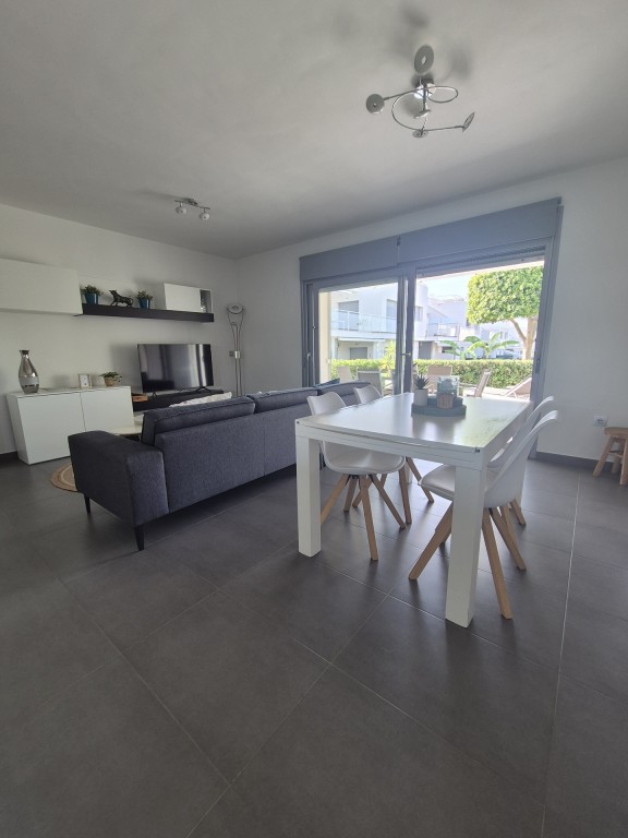 Bungalow for sale in Vistabella Golf Entre Naranjos, Alicante, Spain