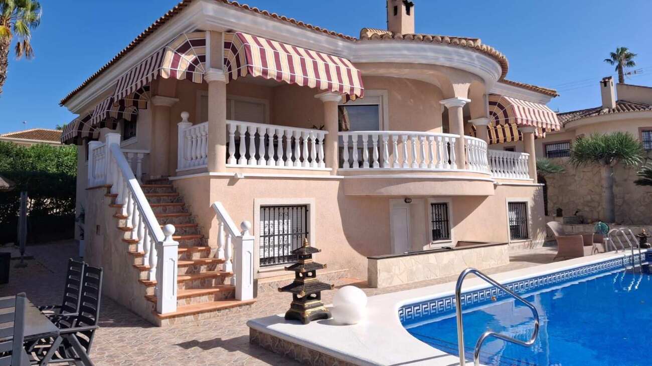 Villa for sale in Rojales, Alicante, Spain