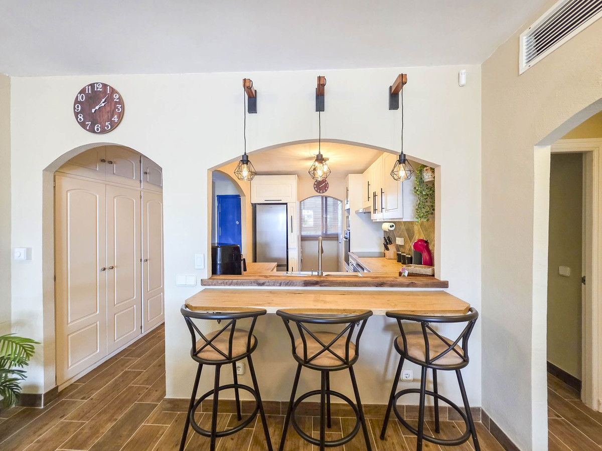 Apartment for sale in La Duquesa, Málaga, Spain