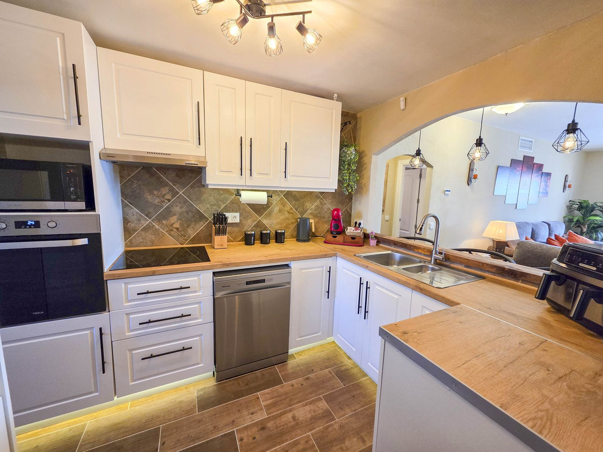 Apartment for sale in La Duquesa, Málaga, Spain