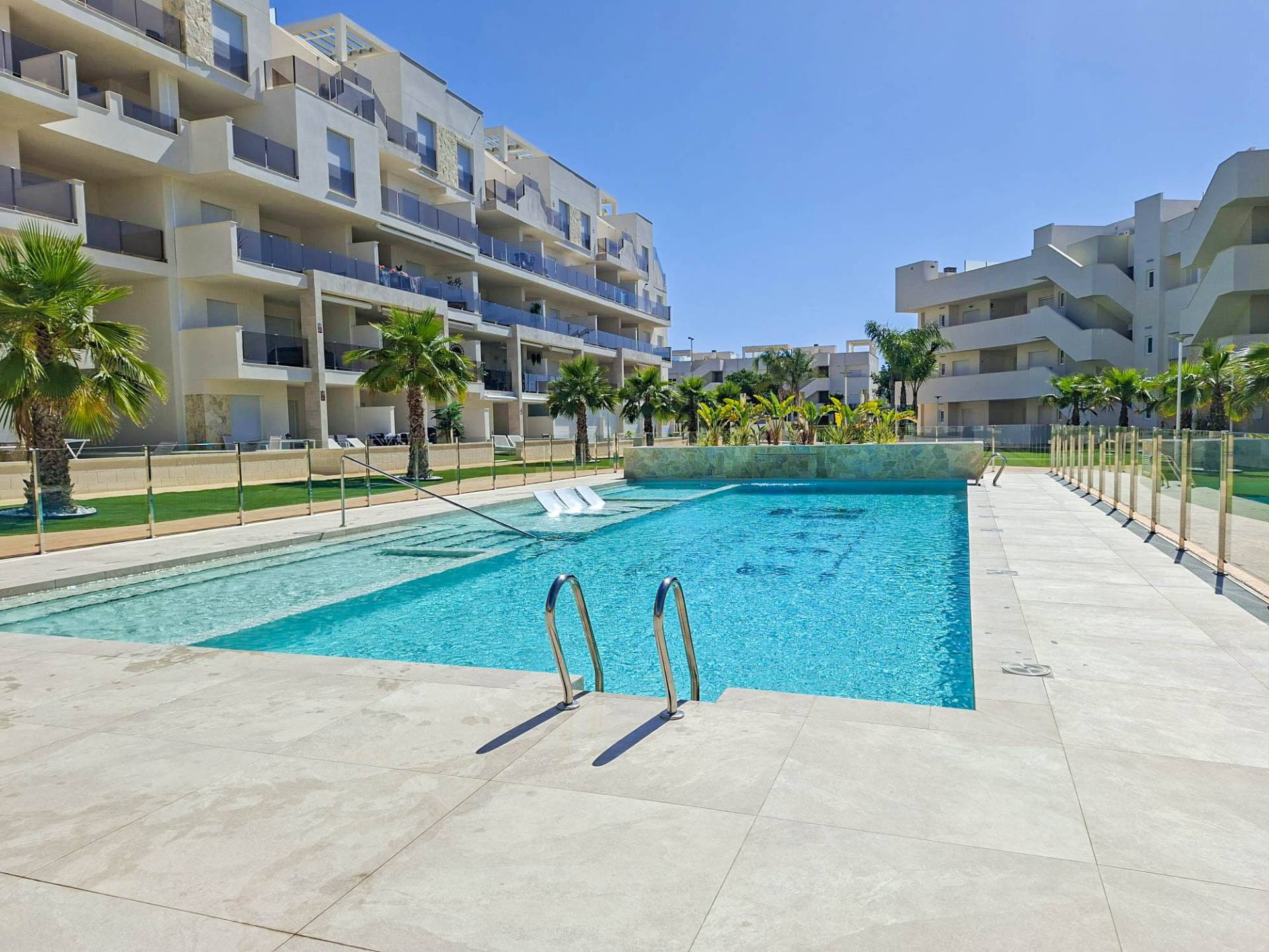 Apartment for sale in Guardamar Del Segura, Alicante, Spain