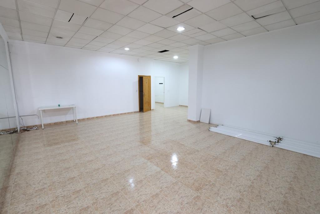 Commercial unit for sale in Torrevieja, Alicante, Spain