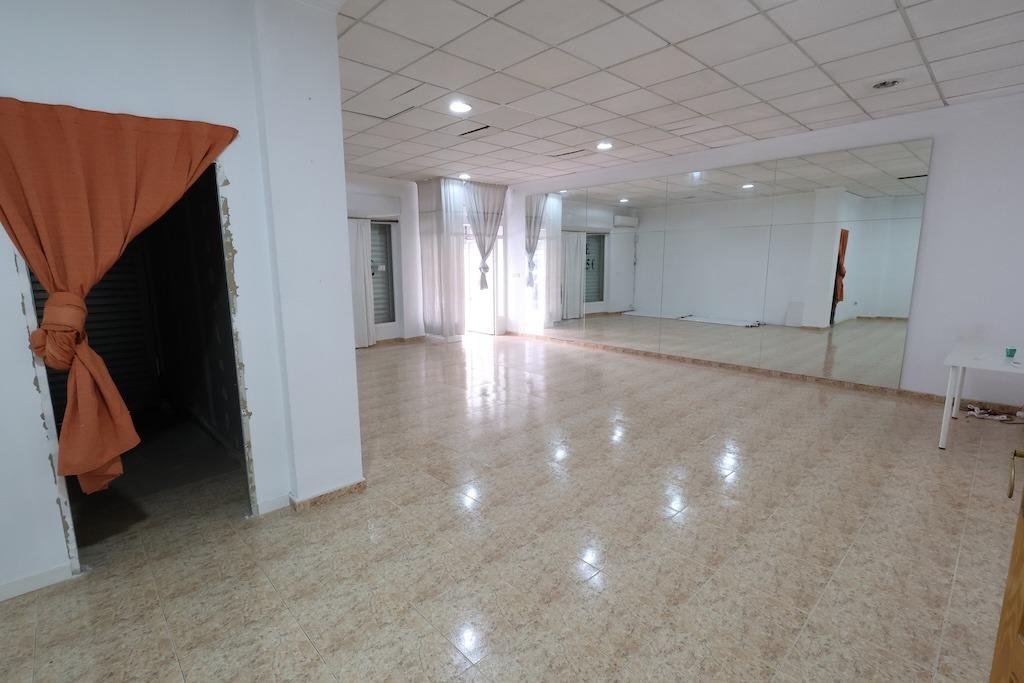 Commercial unit for sale in Torrevieja, Alicante, Spain