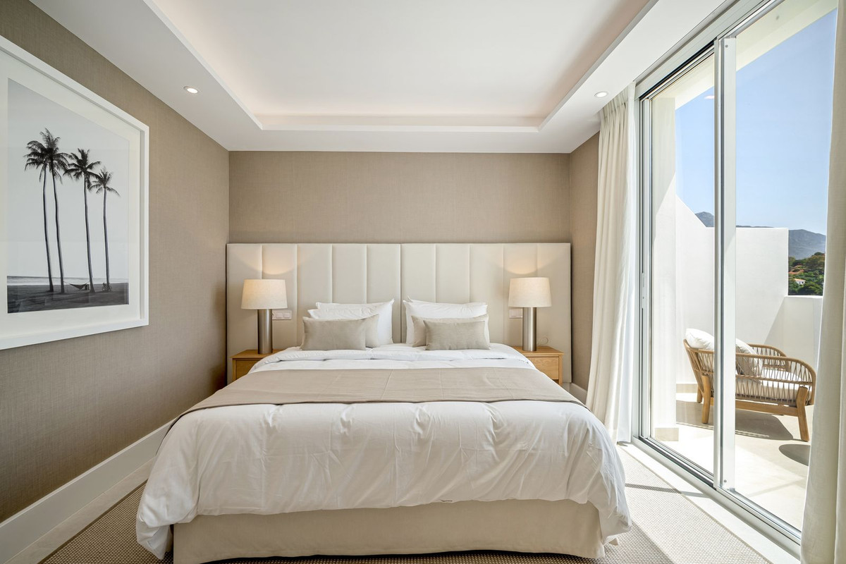 Town House for sale in La Quinta, Málaga, Spain