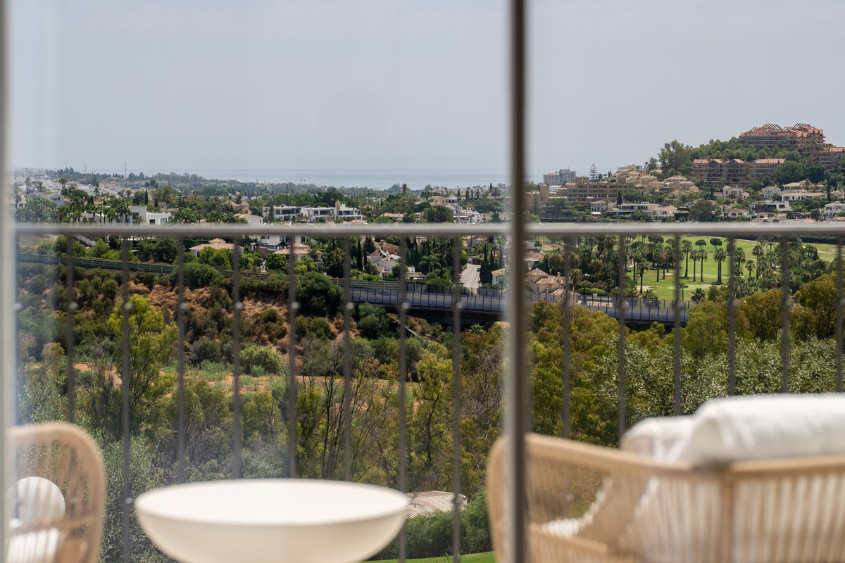 Town House for sale in La Quinta, Málaga, Spain
