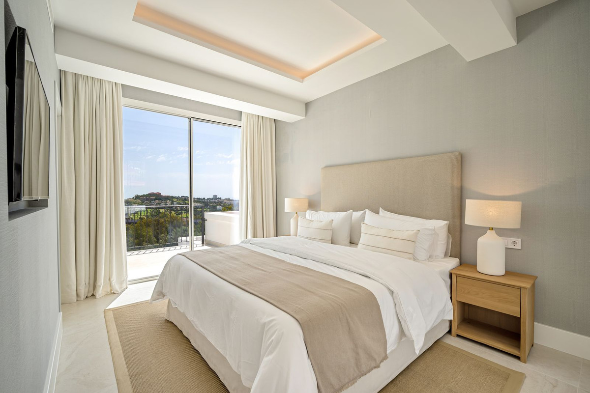 Town House for sale in La Quinta, Málaga, Spain