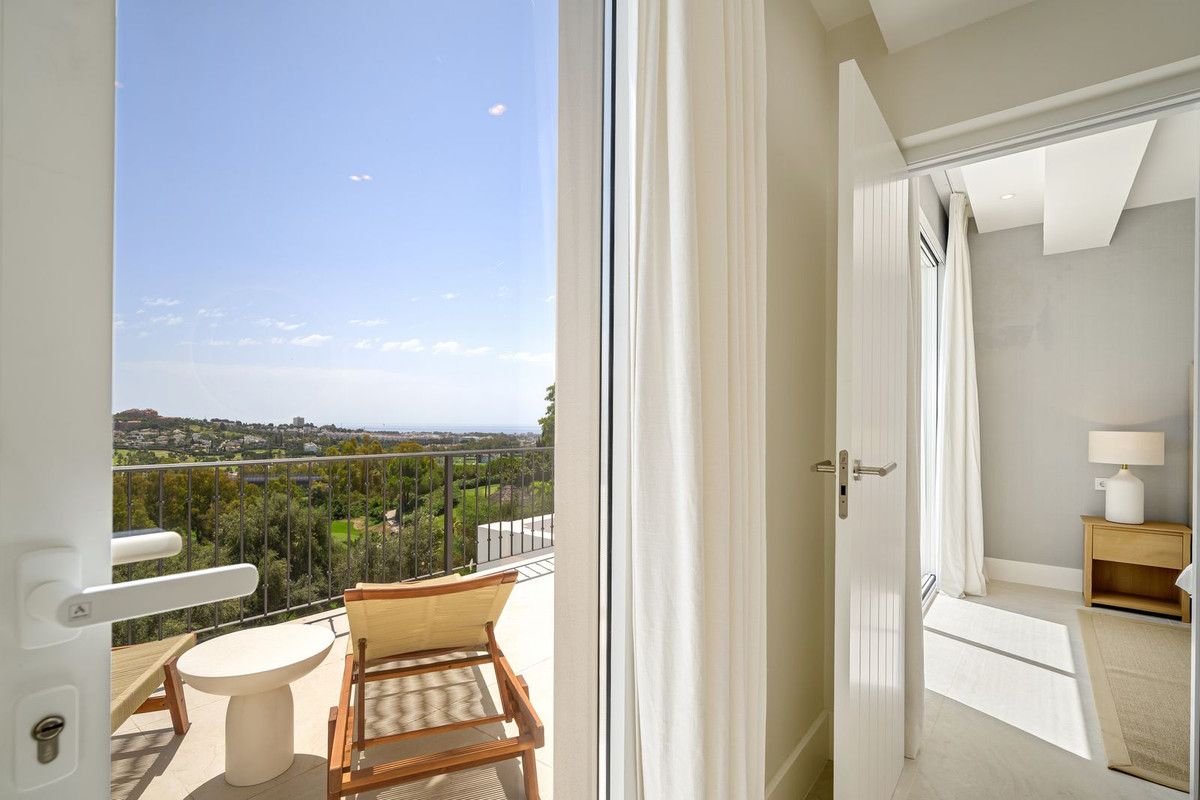 Town House for sale in La Quinta, Málaga, Spain
