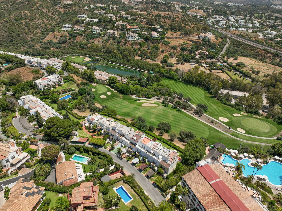 Town House for sale in La Quinta, Málaga, Spain