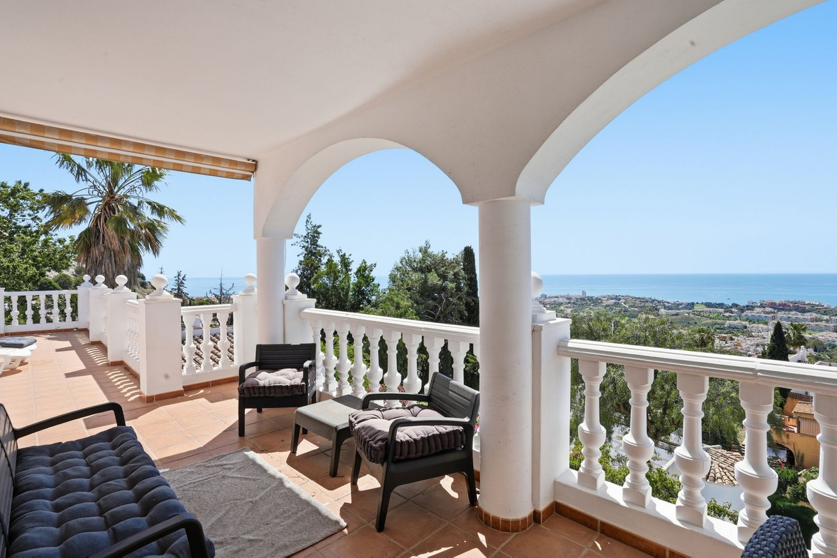 Villa for sale in Benalmádena, Málaga, Spain