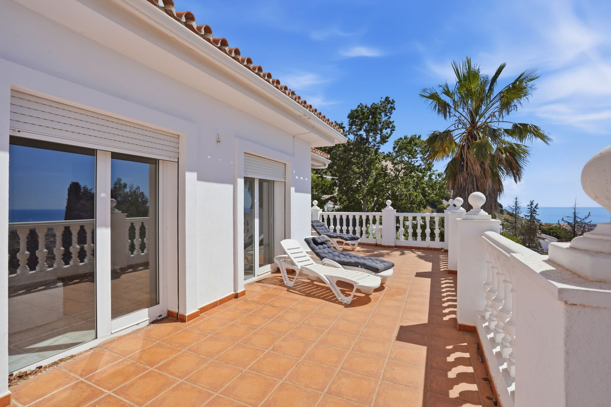 Villa for sale in Benalmádena, Málaga, Spain