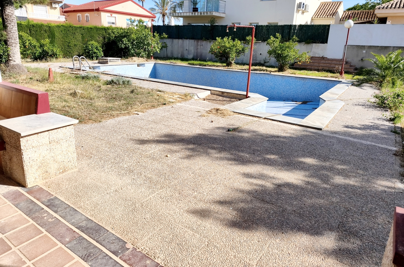 Villa for sale in Santiago De La Ribera, Murcia, Spain